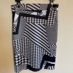 Open Gates Pencil Skirt Size Large